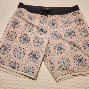 O'Neill Cruzers Size 36